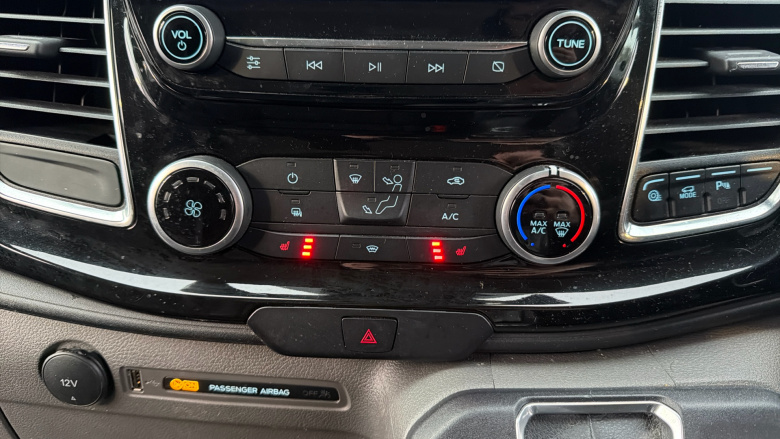 Ford Transit Custom 280 L1 Diesel Fwd 2.0 EcoBlue 130ps Low Roof Limited Van Auto